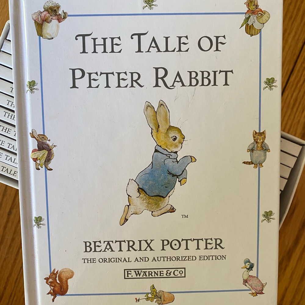 The Peter Rabbit Library by Beatrix Potter - 12 books - Picture 6 of 7